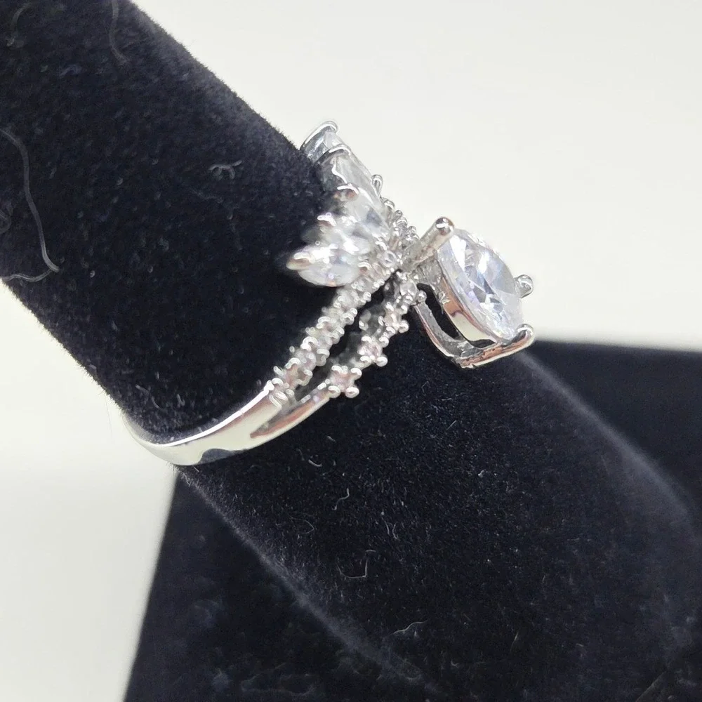 Silver Tone Pear Marquise Cubic Zirconia Statement Ring Size 7.5 Clear Pavé Band